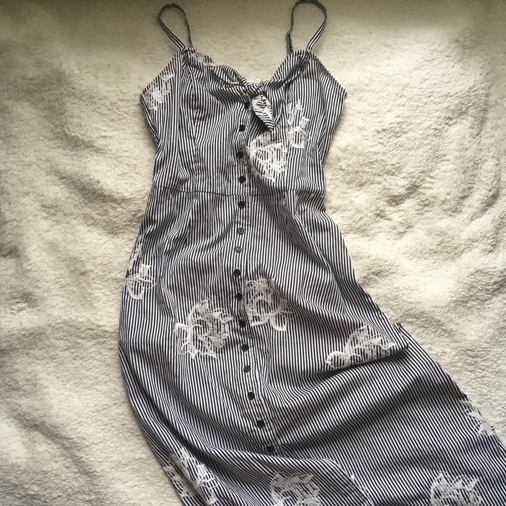 Ali & Jay Midi Dress